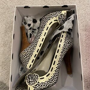 Polka Dot High Heel Pumps